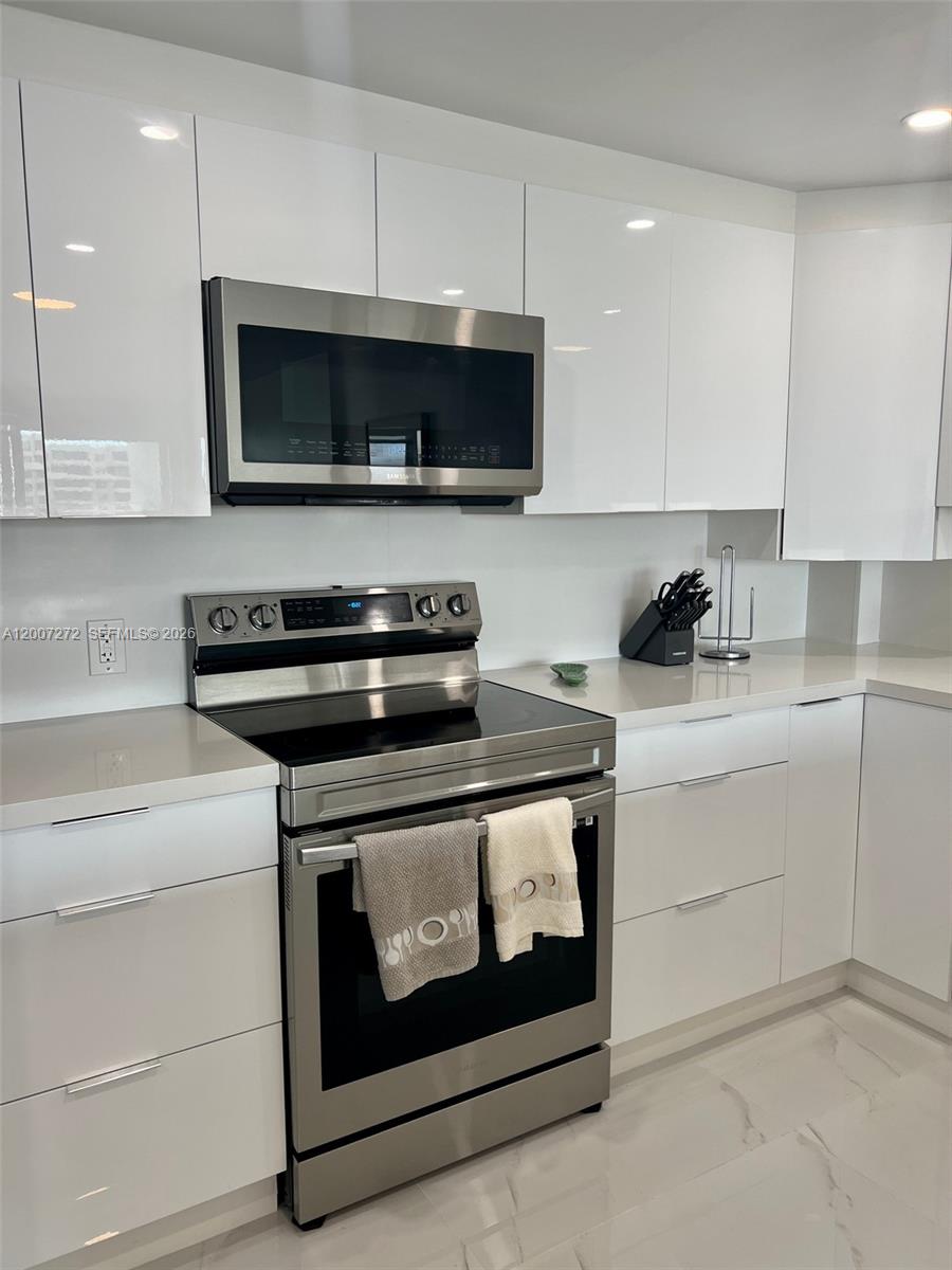 155 Ocean Ln Drive, Unit 1011 Key Biscayne, FL 33149 - Photo 15 of 44