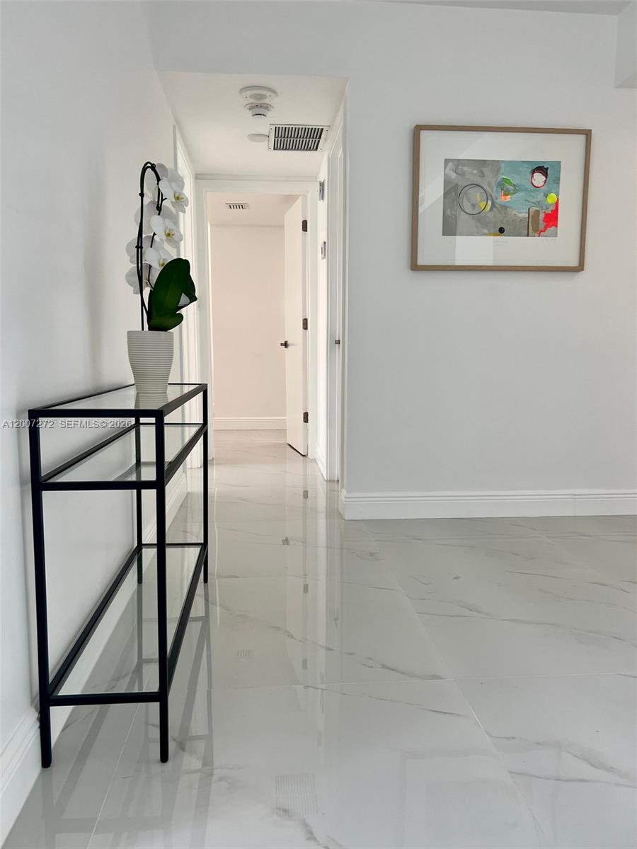 155 Ocean Ln Drive, Unit 1011 Key Biscayne, FL 33149 - Photo 3 of 44