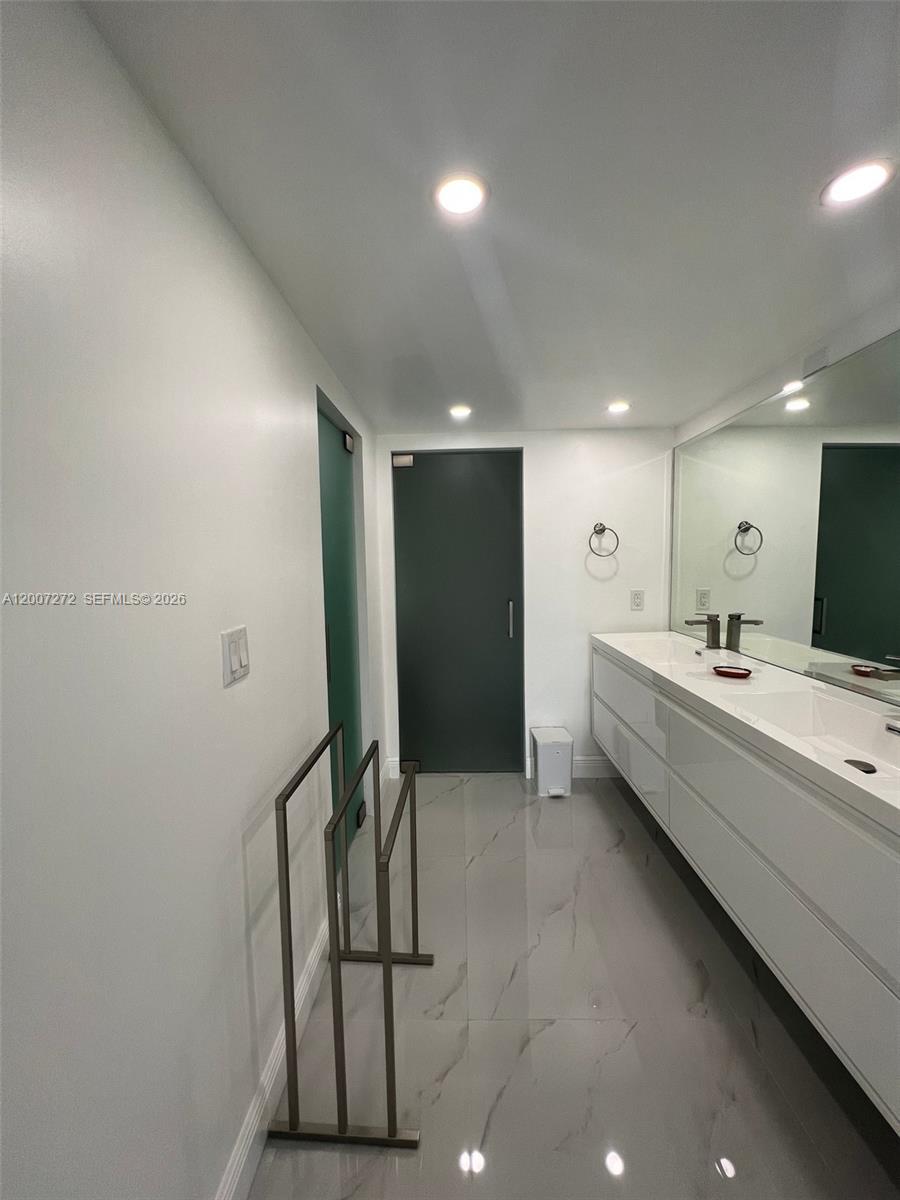 155 Ocean Ln Drive, Unit 1011 Key Biscayne, FL 33149 - Photo 35 of 44
