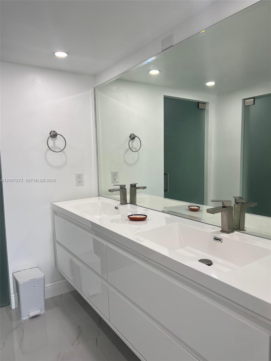 155 Ocean Ln Drive, Unit 1011 Key Biscayne, FL 33149 - Photo 36 of 44
