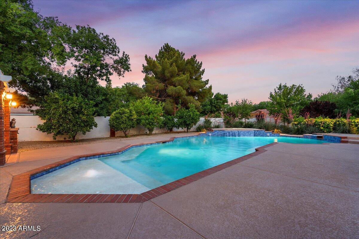 1001 East Caroline Lane Tempe, AZ 85284 - Photo 65 of 80 Enjoy Sunset Views from the Pool