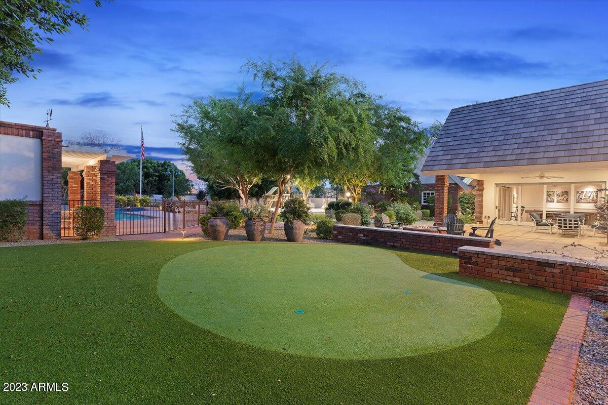 1001 East Caroline Lane Tempe, AZ 85284 - Photo 71 of 80 4-Hole Putting Green