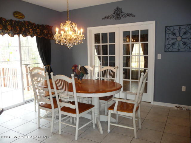 169 Long Swamp Road New Egypt, NJ 08533 - Photo 3 of 27 P1070463.JPG