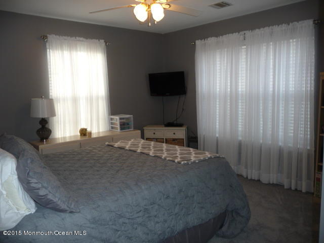 169 Long Swamp Road New Egypt, NJ 08533 - Photo 22 of 27 P1070492.JPG
