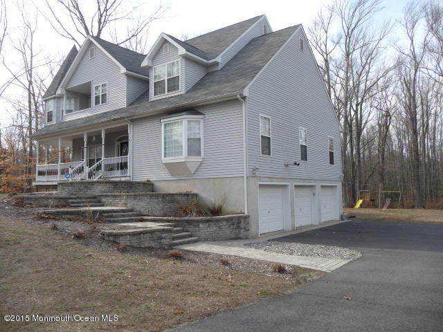 169 Long Swamp Road New Egypt, NJ 08533 - Photo 10 of 27 P1070448.JPG