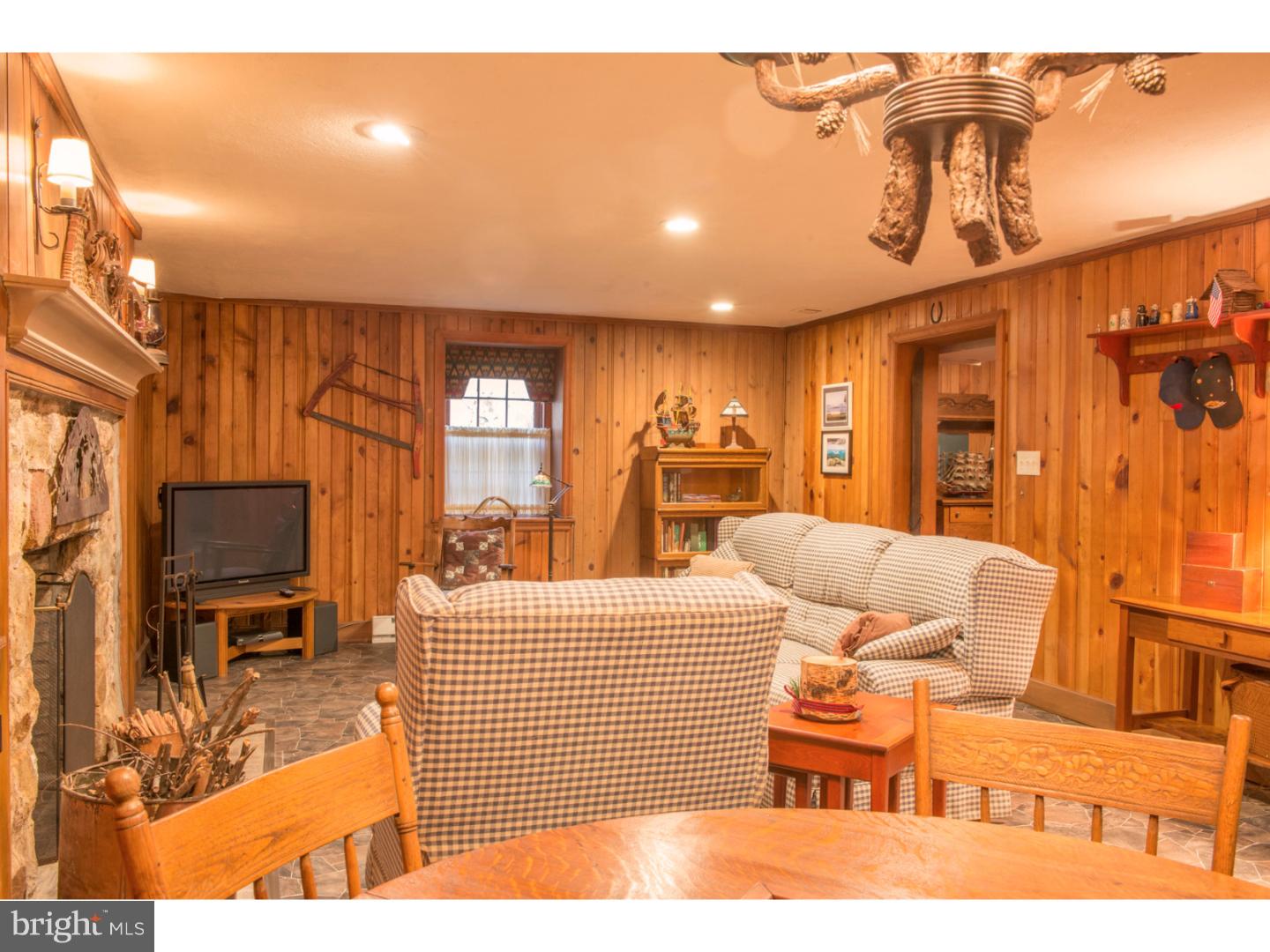 1514 Woodland Road Rydal, PA 19046 - Photo 19 of 25 Family Room