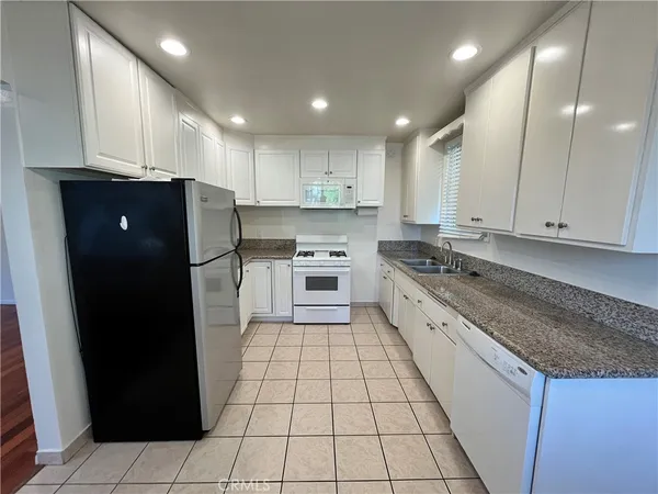$2,000,000 | 11901 Washington Boulevard, Los Angeles, CA 90066
