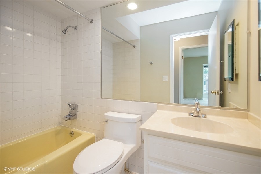 201 Thames Parkway, Unit 3F Park Ridge, IL 60068 - Photo 11 of 11