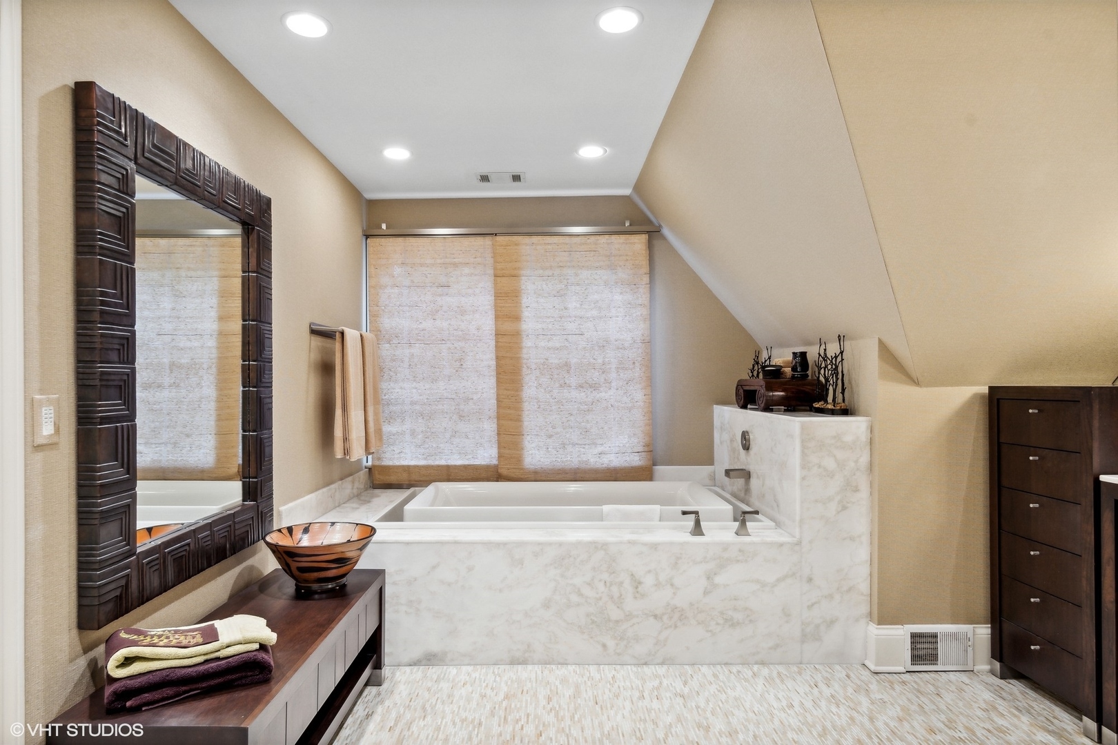 796 East Deerpath Road Lake Forest, IL 60045 - Photo 44 of 60