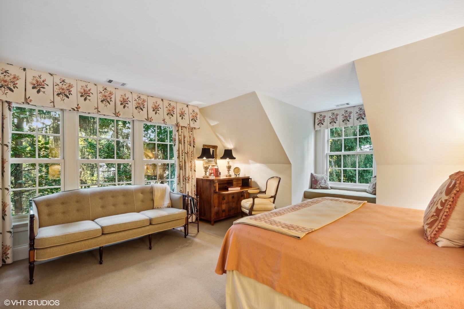 796 East Deerpath Road Lake Forest, IL 60045 - Photo 48 of 60 a bedroom with a bed couch and a large window