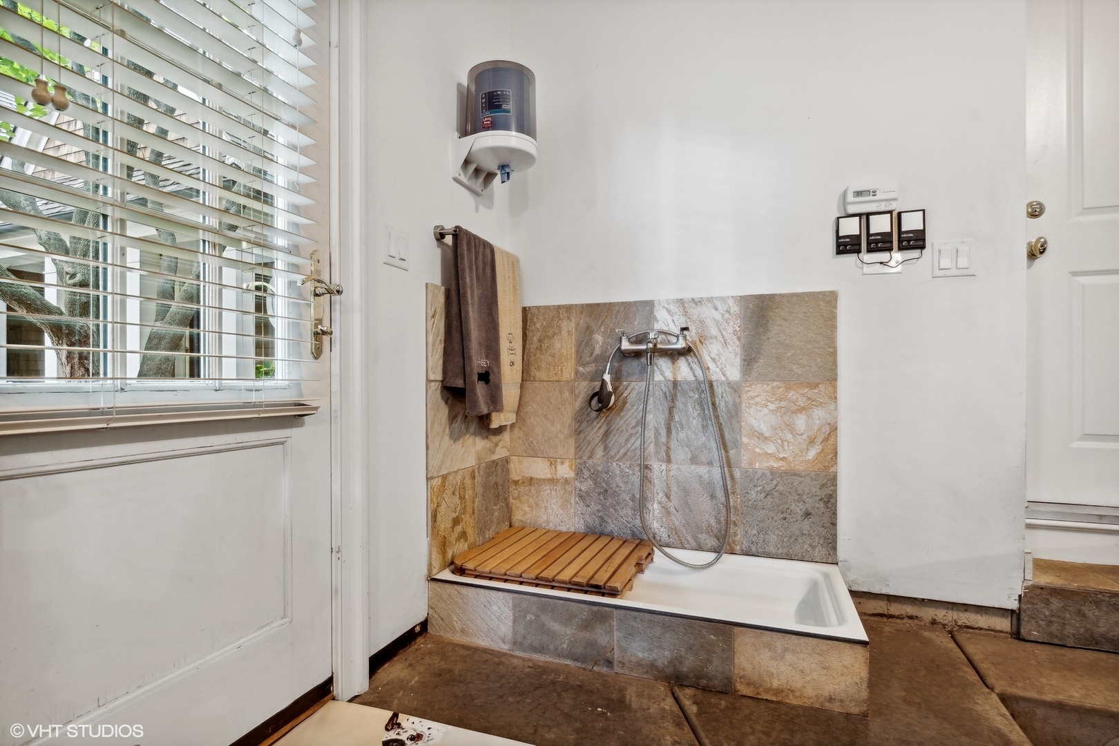 796 East Deerpath Road Lake Forest, IL 60045 - Photo 51 of 60