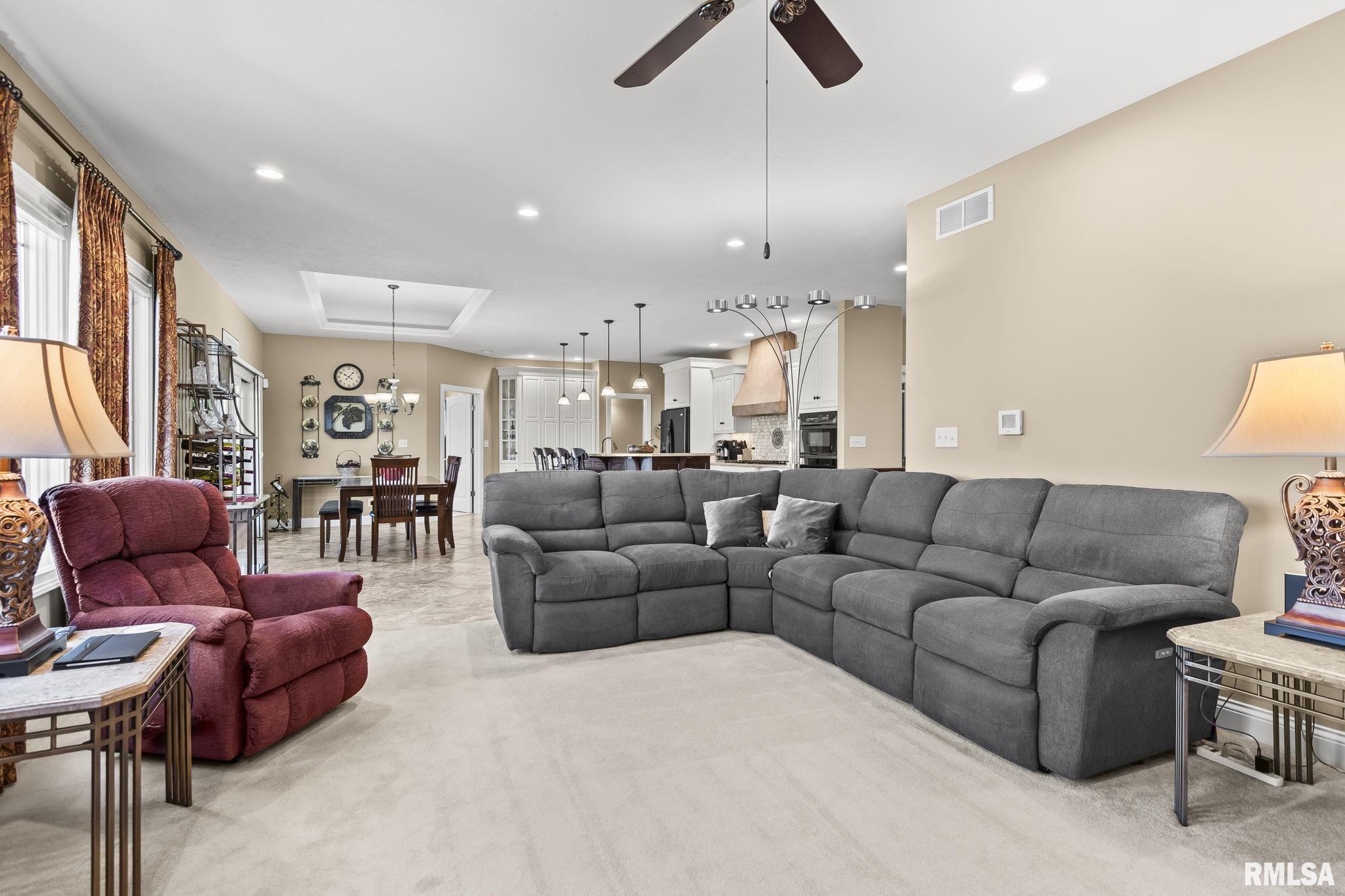2104 Dubsdread Lane Springfield, IL 62711 - Photo 14 of 55