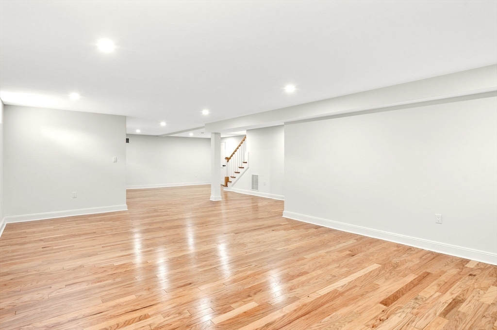 333 Perkins Row Topsfield, MA 01983 - Photo 39 of 42
