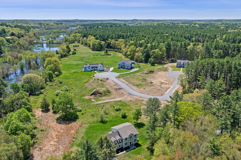 333 Perkins Row Topsfield, MA 01983 - Photo 5 of 42