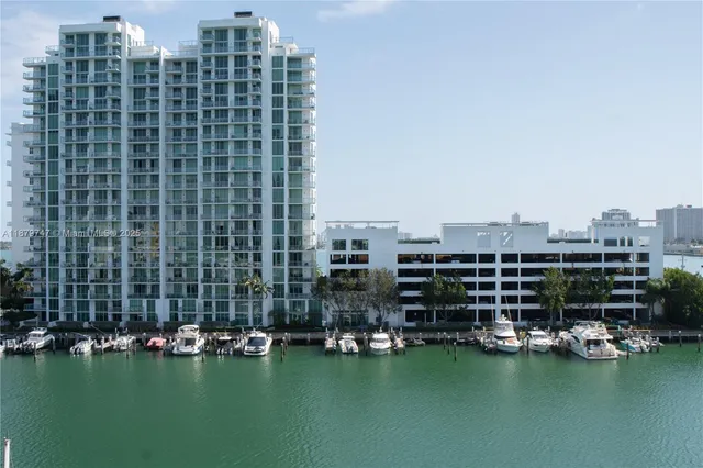 a picture of a bathroom