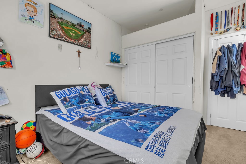 675 South Mandarin Lane Rialto, CA 92376 - Photo 17 of 43