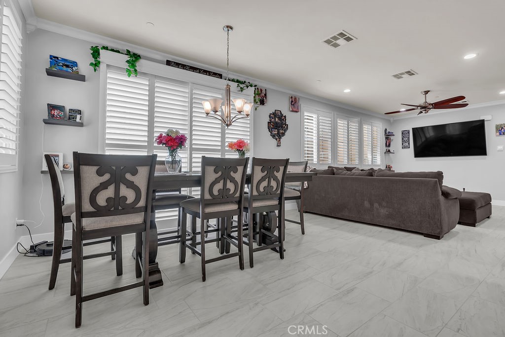 675 South Mandarin Lane Rialto, CA 92376 - Photo 5 of 43