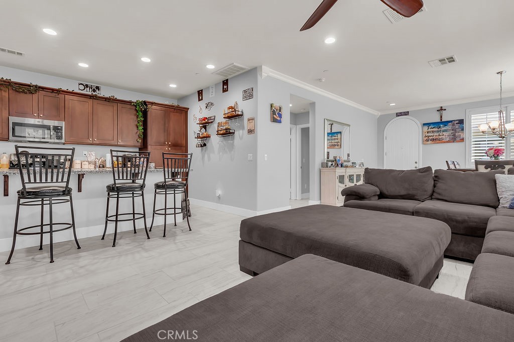 675 South Mandarin Lane Rialto, CA 92376 - Photo 6 of 43