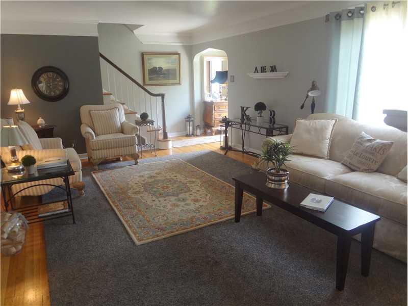 1270 Prospect Road Whitehall, PA 15227 - Photo 5 of 25 Living Room.