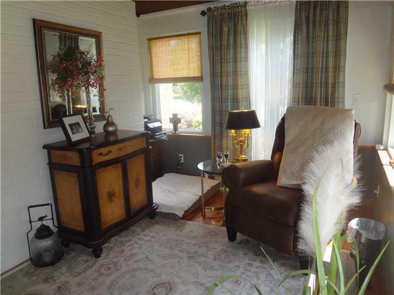 1270 Prospect Road Whitehall, PA 15227 - Photo 10 of 25 Den/Family/Great Room.