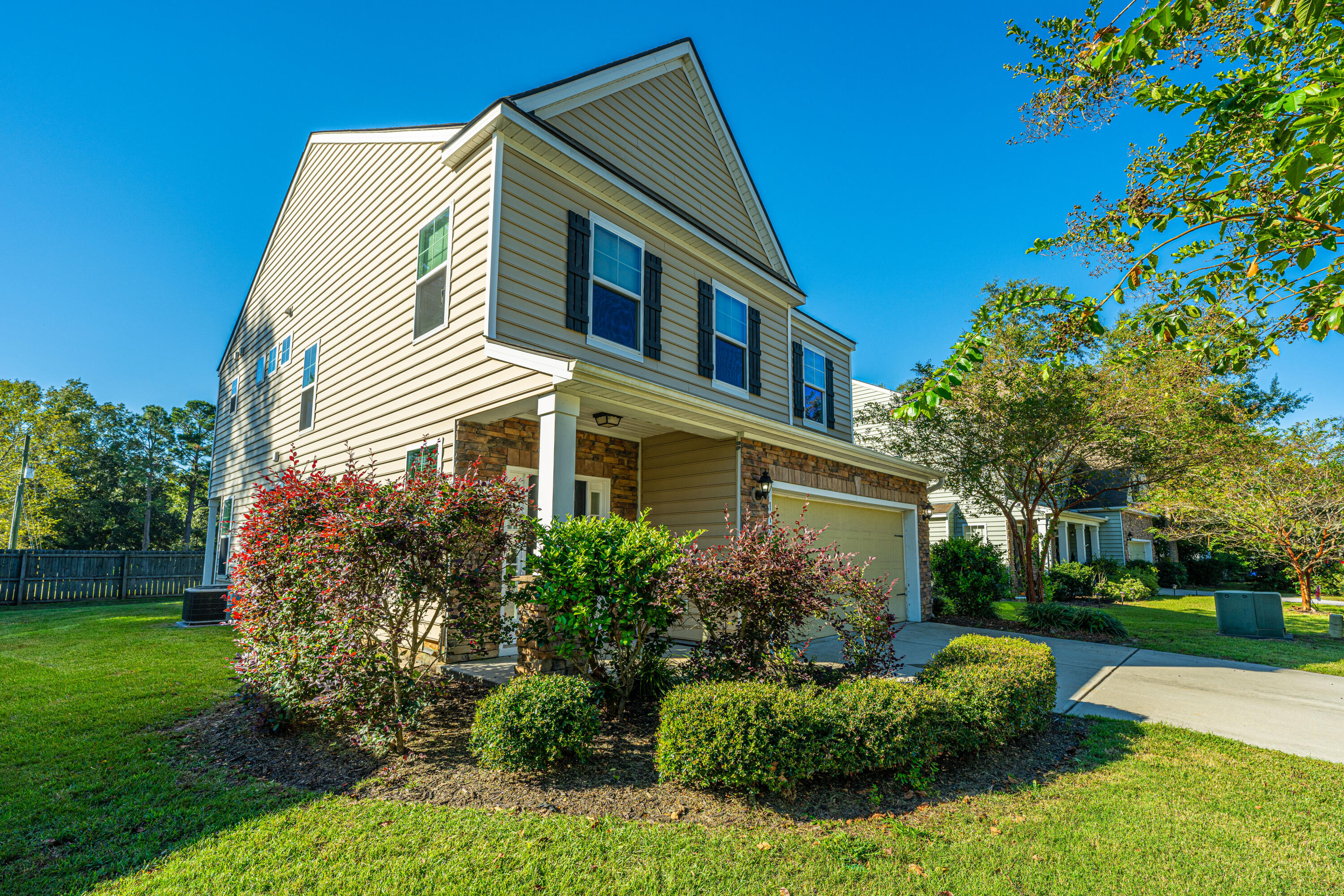 117 Hickory Ridge Way Summerville, SC 29483 - Photo 2 of 34 117HickoryRidgeWay004
