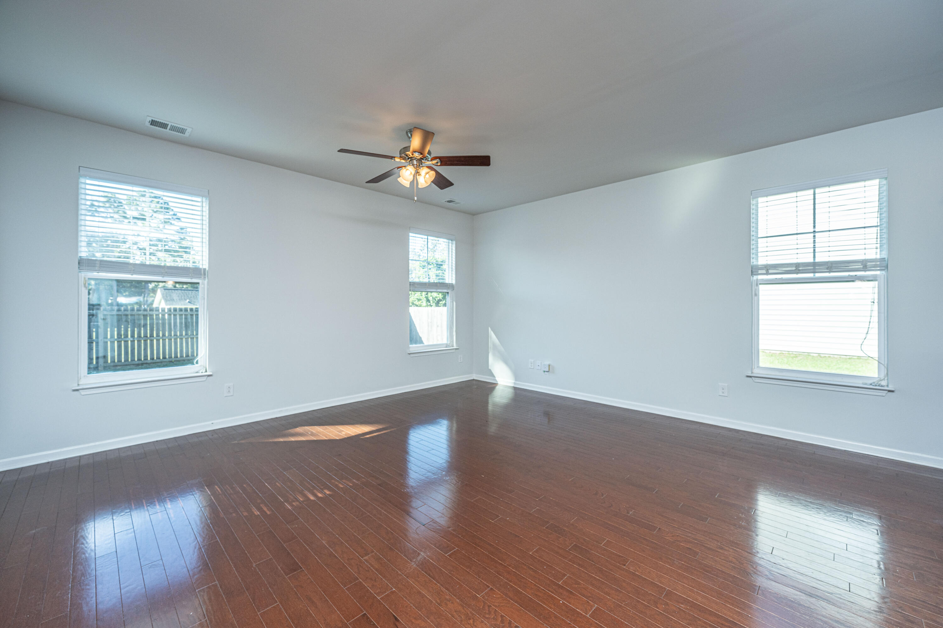 117 Hickory Ridge Way Summerville, SC 29483 - Photo 7 of 34 117HickoryRidgeWay011