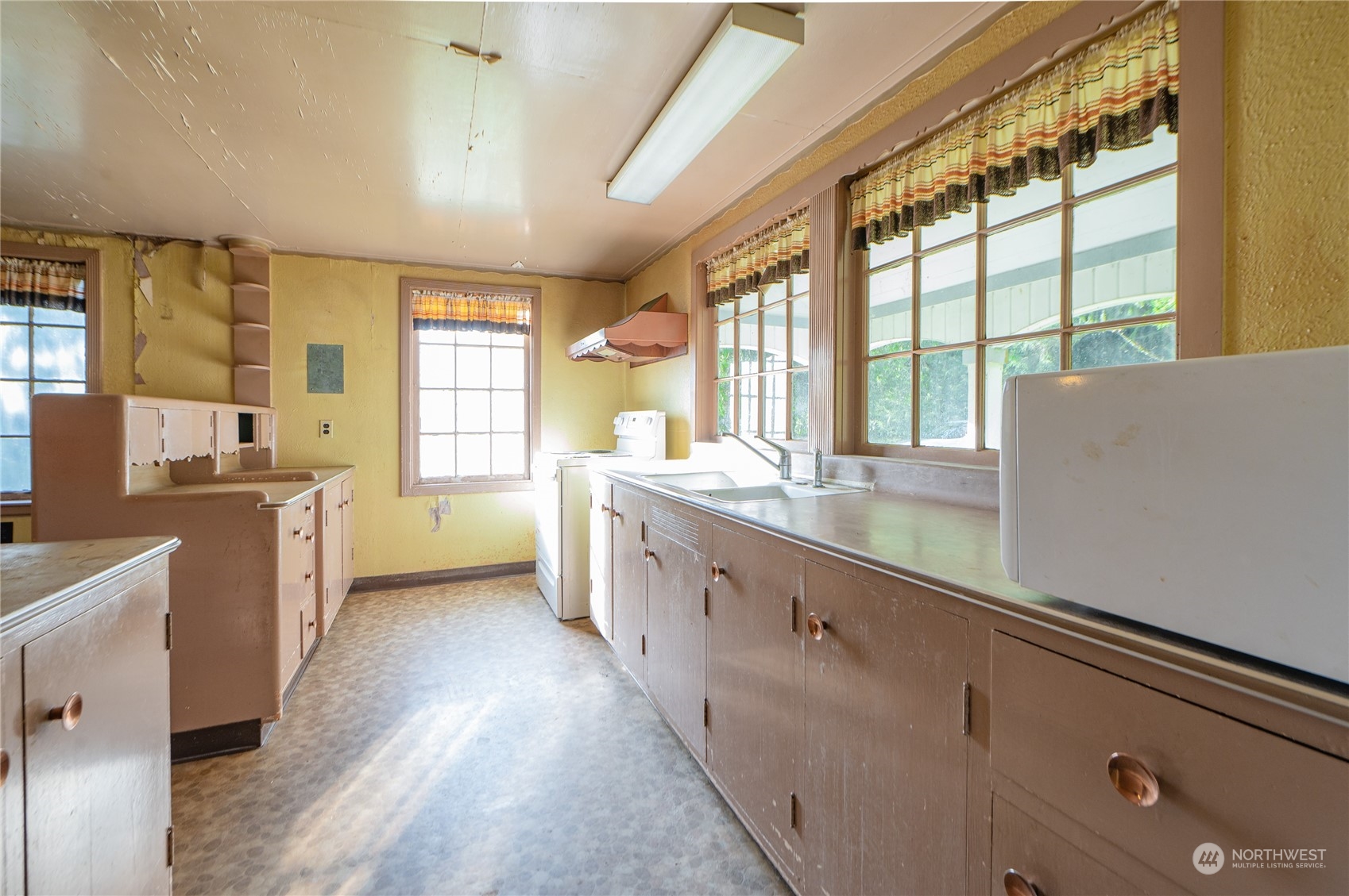 3972 Friday Creek Road Burlington, WA 98233 - Photo 14 of 39 Gallery Image 14