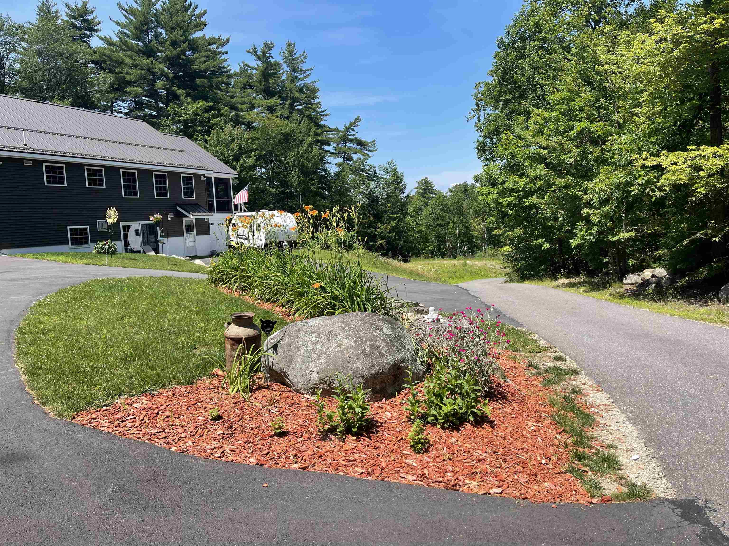 5 South Cove Road Wakefield, NH 03872 - Photo 2 of 39