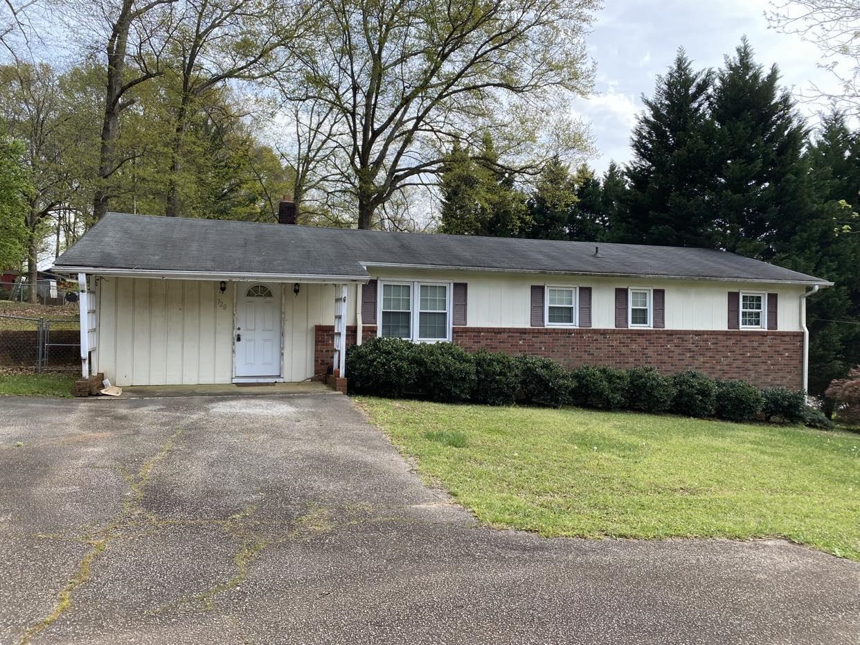 720 Old Furnace Road Boiling Springs, SC 29316 - Photo 1 of 28 Gallery Image 1