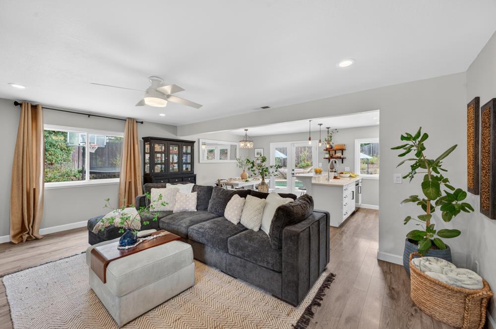 4536 Stonewall Drive Fair Oaks, CA 95628 - Photo 17 of 67