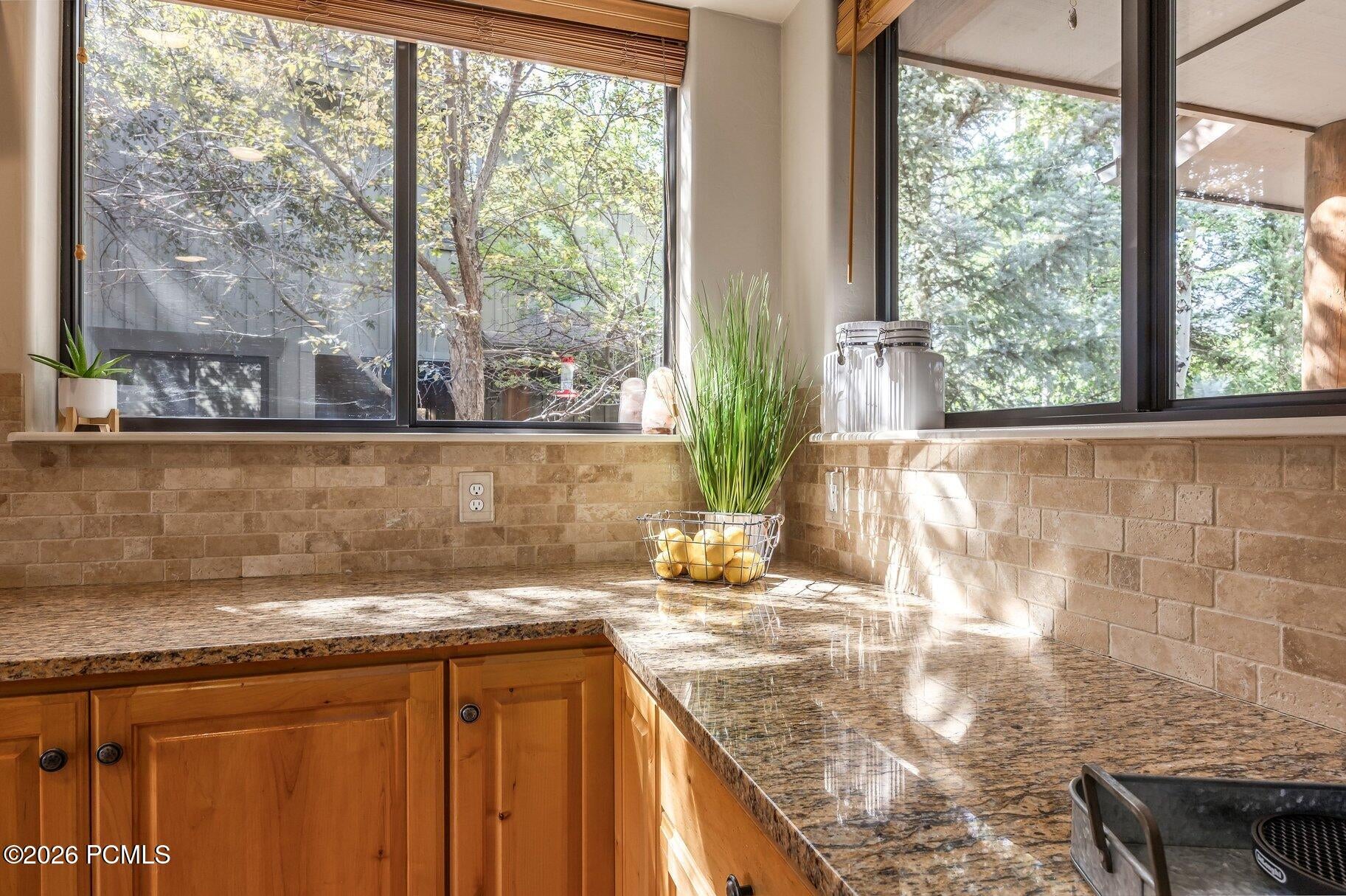 1137 Station Loop Road Park City, UT 84098 - Photo 7 of 56 Gallery Image 7
