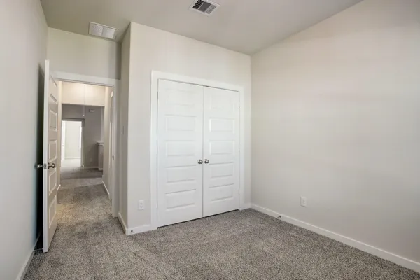 $2,500 | 629 Seabreeze Drive, Kemah, TX 77565