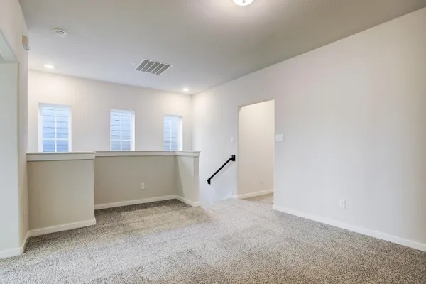 $2,500 | 629 Seabreeze Drive, Kemah, TX 77565