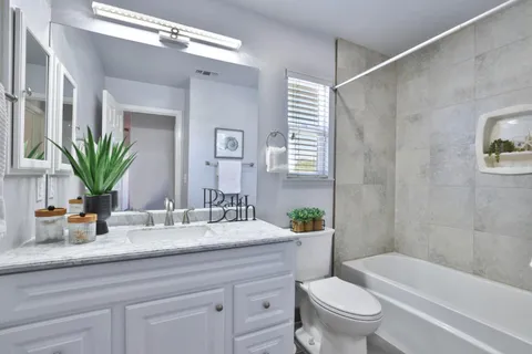 $999,000 | 887 Martiri Drive, Gilroy, CA 95020