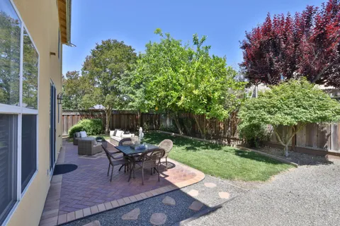 $999,000 | 887 Martiri Drive, Gilroy, CA 95020