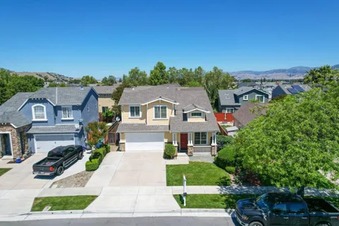 $999,000 | 887 Martiri Drive, Gilroy, CA 95020