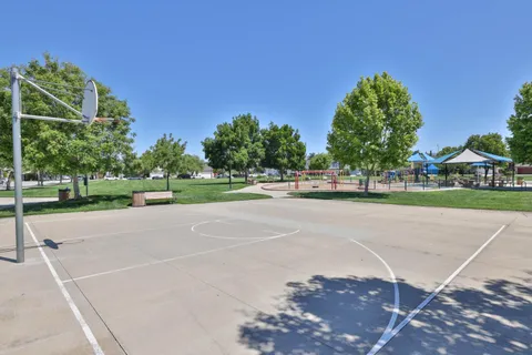 $999,000 | 887 Martiri Drive, Gilroy, CA 95020