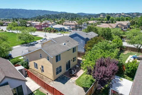 $999,000 | 887 Martiri Drive, Gilroy, CA 95020