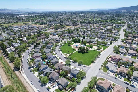 $999,000 | 887 Martiri Drive, Gilroy, CA 95020