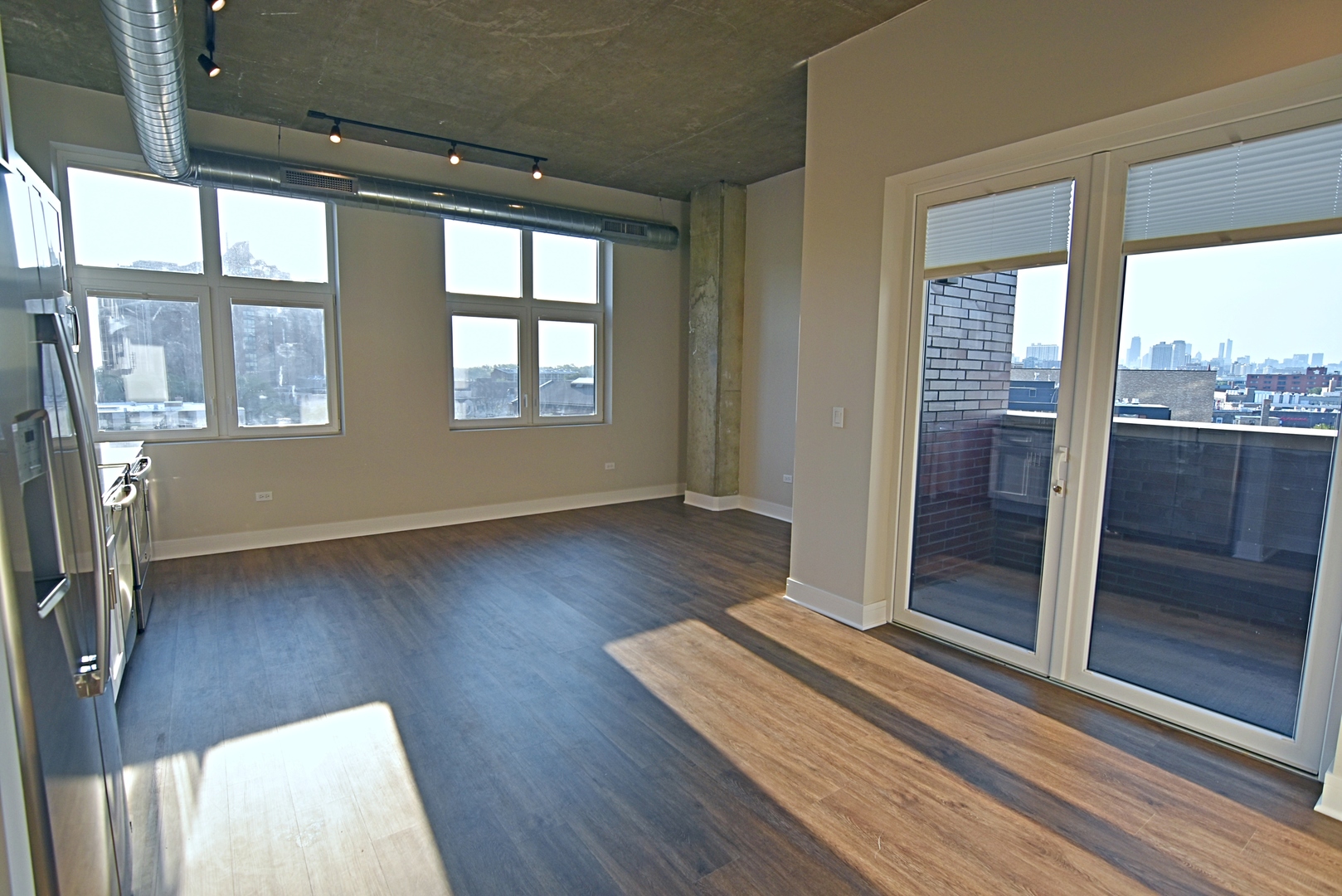 3833 North Broadway, Unit 612 Chicago, IL 60613 - Photo 4 of 11