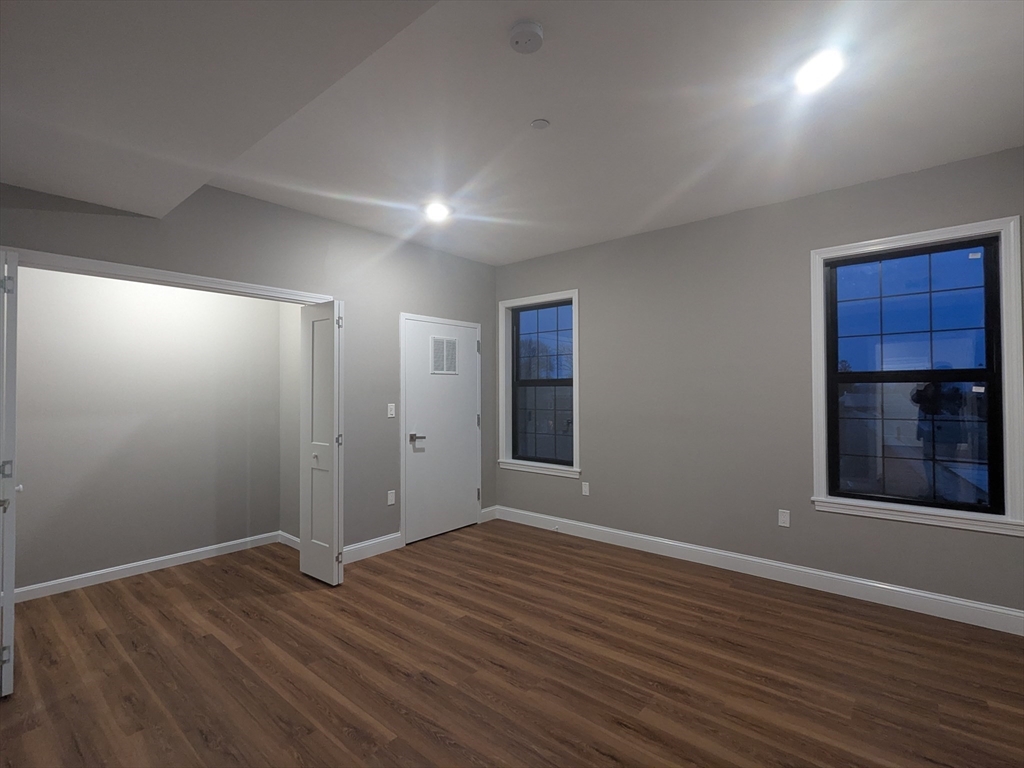 13 Nahant Street, Unit 2B Lynn, MA 01902 - Photo 15 of 30