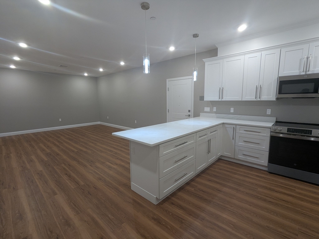 13 Nahant Street, Unit 2B Lynn, MA 01902 - Photo 3 of 30