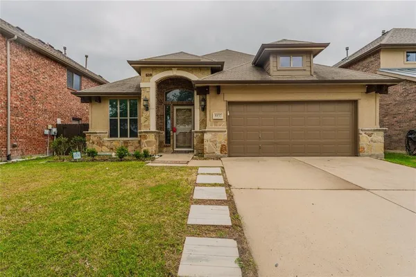 $2,500 | 8132 Black Ash Drive, Fort Worth, TX 76131