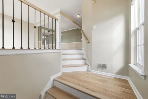 $825,000 | 19188 Sweig Terrace, Leesburg, VA 20176