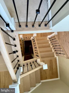 $825,000 | 19188 Sweig Terrace, Leesburg, VA 20176