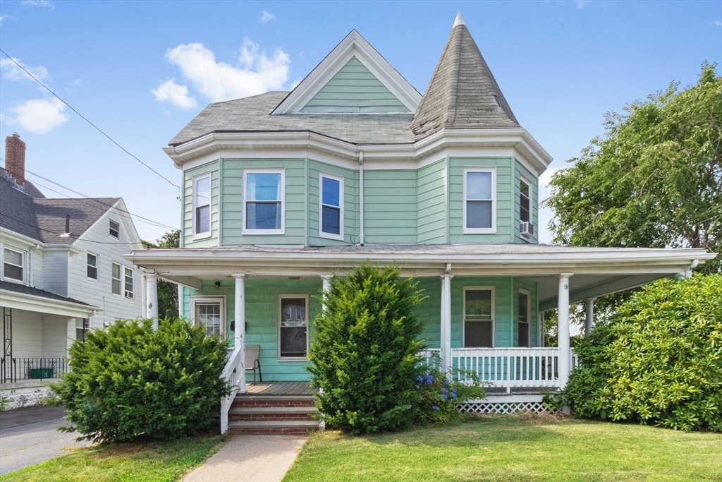 126 Butler Road Quincy, MA 02169 - Photo 2 of 32