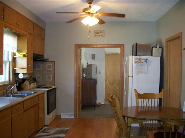 126 North Spring Street Geneseo, IL 61254 - Photo 5 of 12 Gallery Image 5
