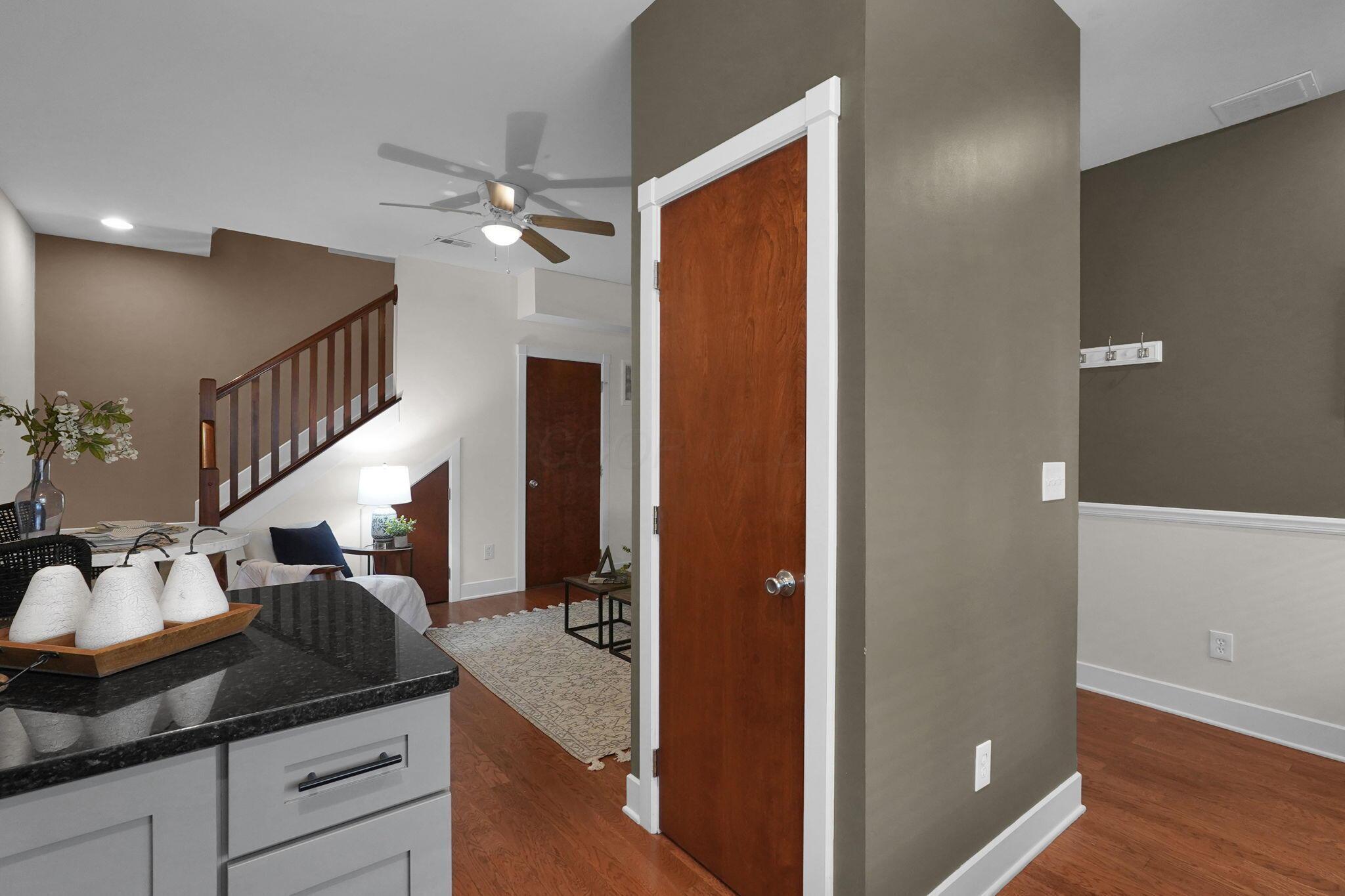 1096 Perry Street, Unit B Columbus, OH 43201 - Photo 8 of 33 13-web-or-mls-1096-perry-st-b