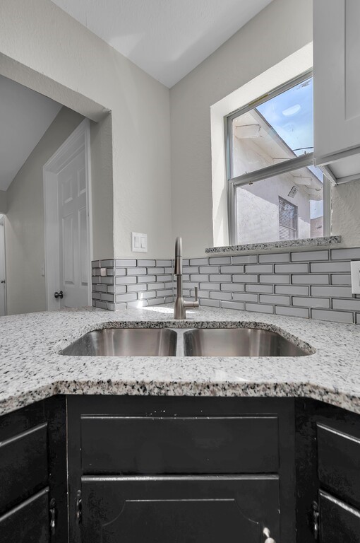 2709 Sarah Street Waco, TX 76706 - Photo 13 of 28