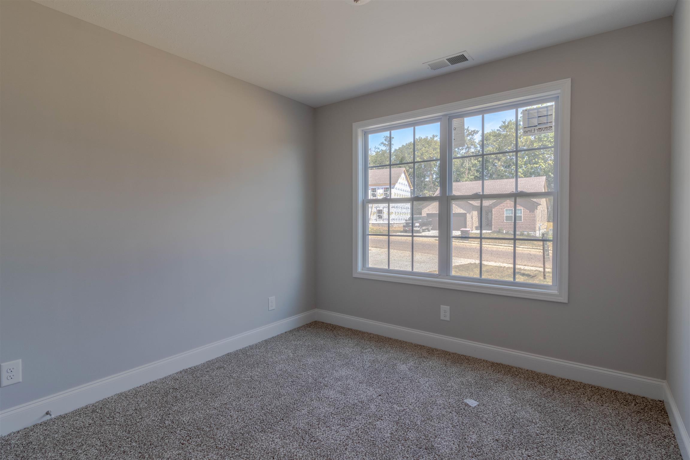 1887 Rains Road Clarksville, TN 37042 - Photo 15 of 23 Gallery Image 15